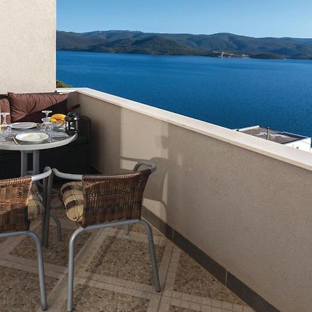 1 Bedroom Cozy Apartment In Klek Bagian luar foto